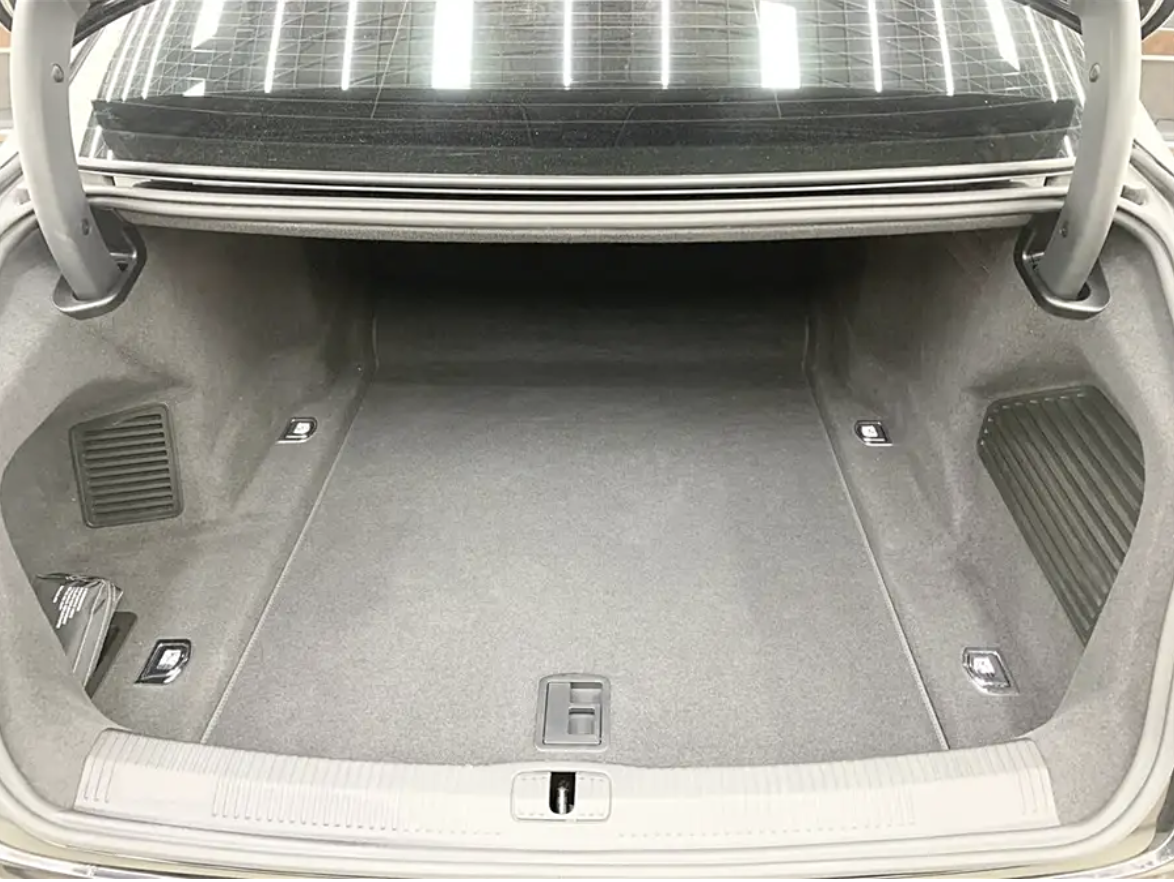 
								Audi A8L 2021 full									
