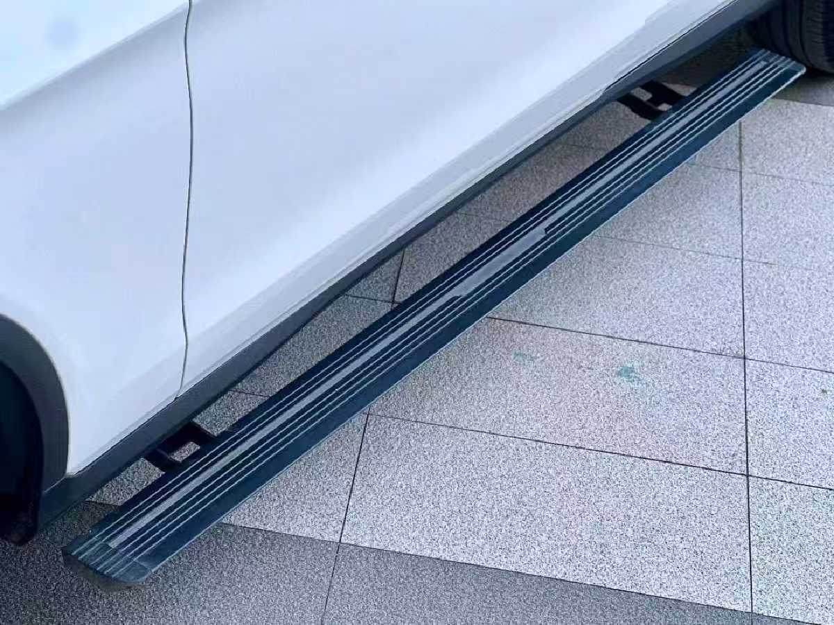 
								Mercedes-Benz GLC260L 4MATIC 2021 full									