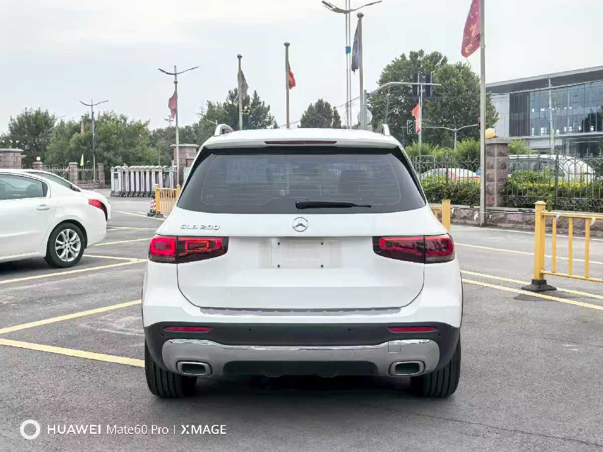 
								Mercedes-Benz GLB 200 2020 full									