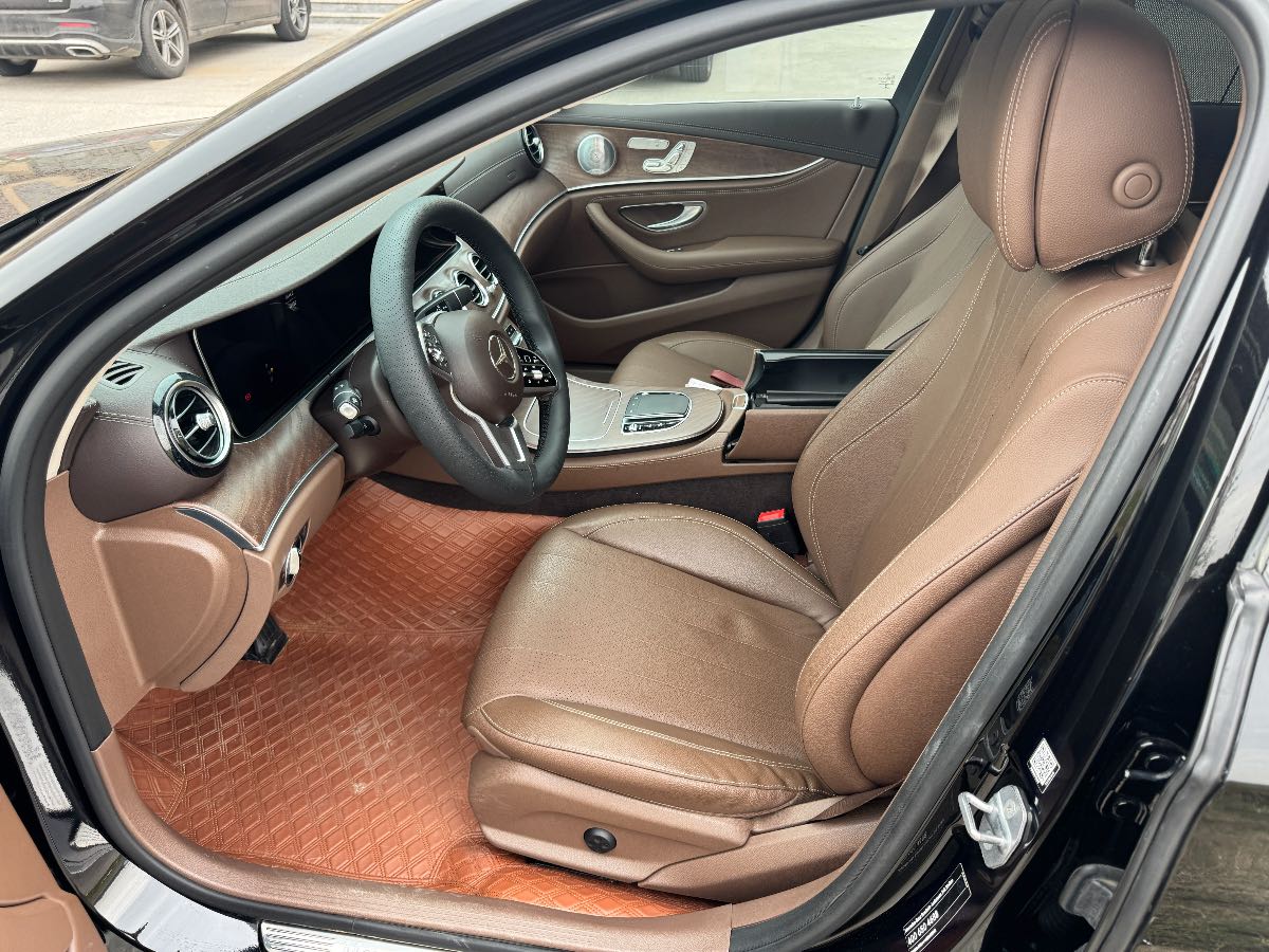 
								Mercedes-Benz E300L 2020 full									
