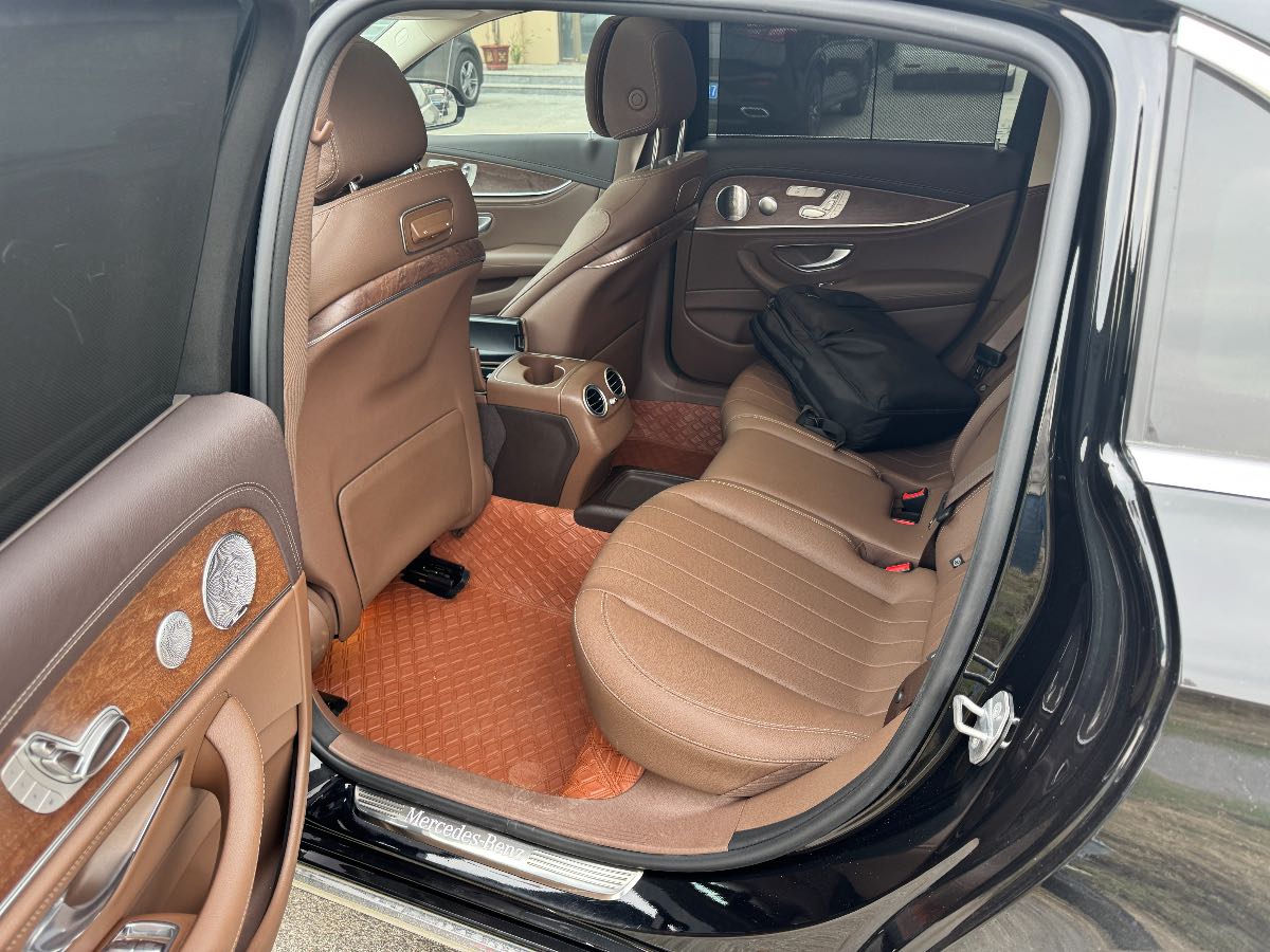 
								Mercedes-Benz E300L 2020 full									