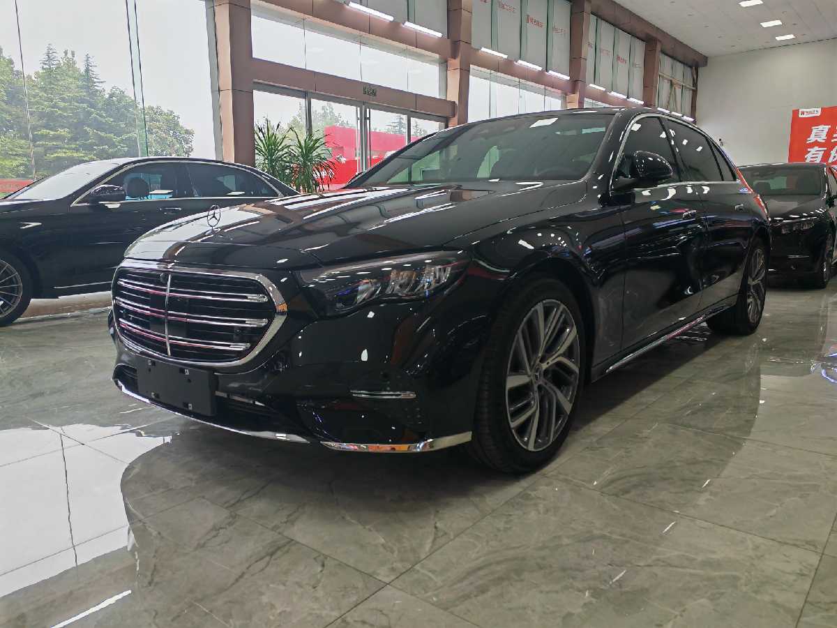 
								Mercedes-Benz E300L 2025 full									