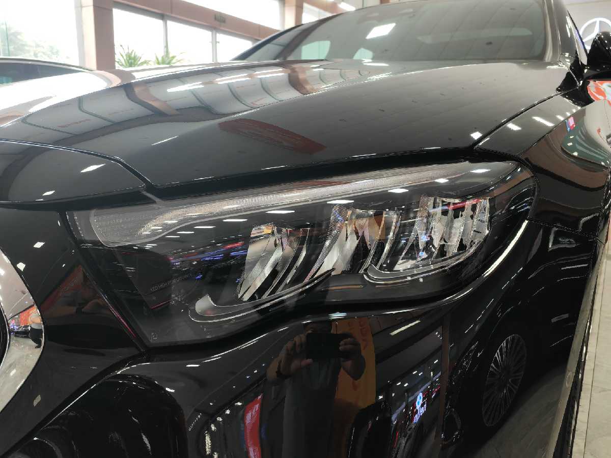 
								Mercedes-Benz E300L 2025 full									