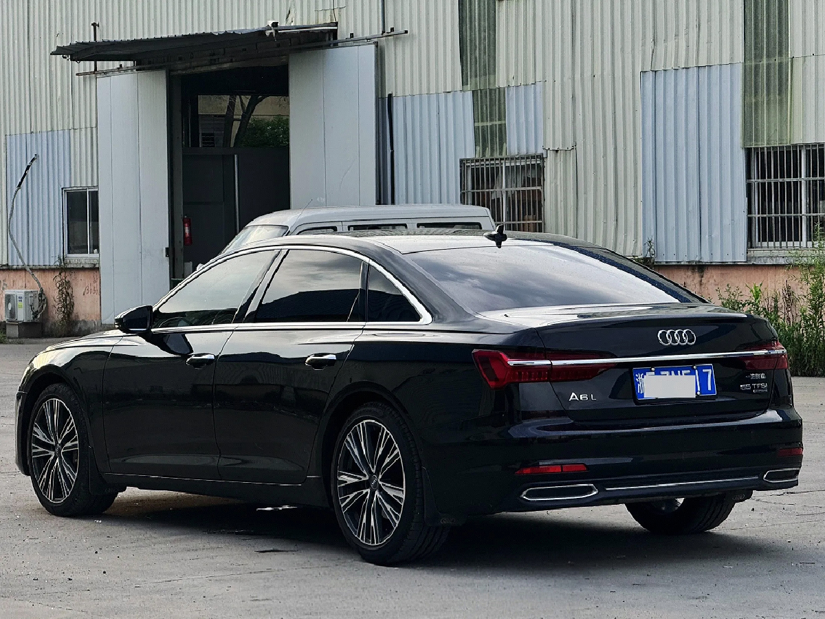 
								Audi A6L 2020 full									