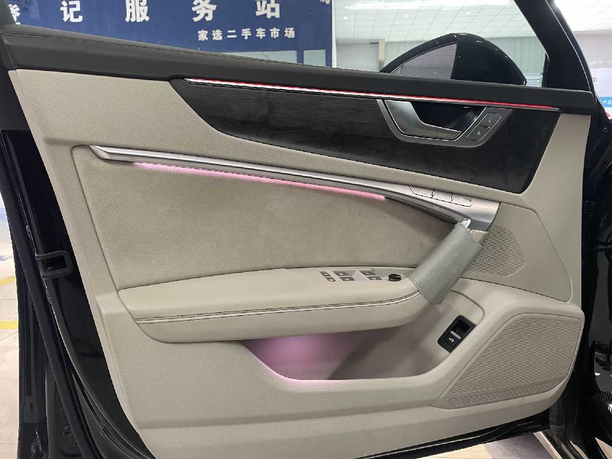 
								Audi A6L 2020 full									