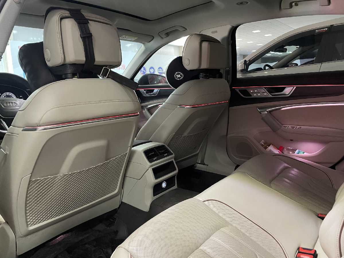 
								Audi A6L 2020 full									