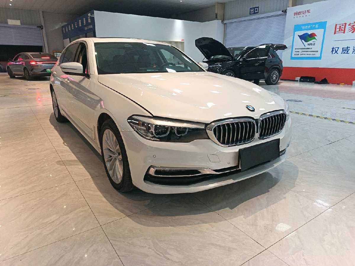
								BMW 5-serie 2019 full									