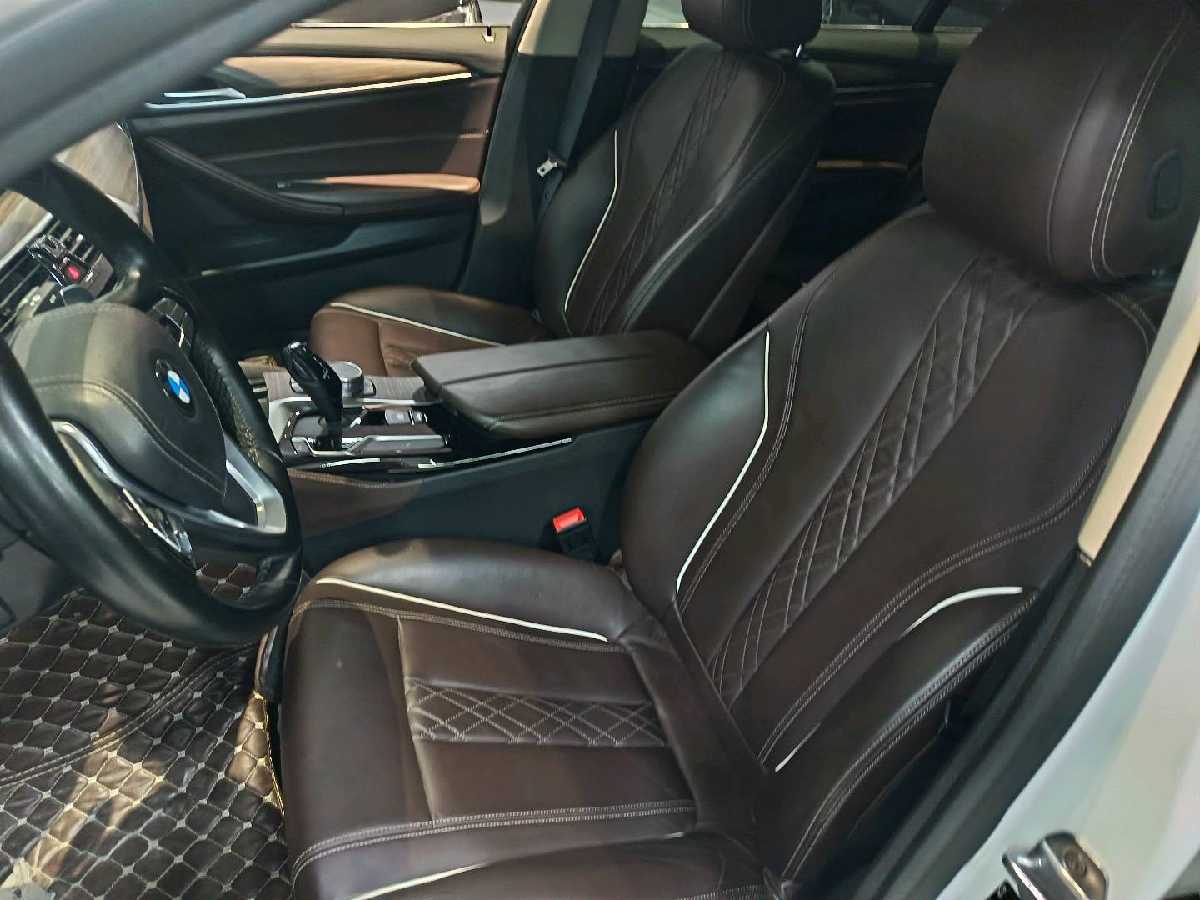 
								BMW 5-serie 2019 full									