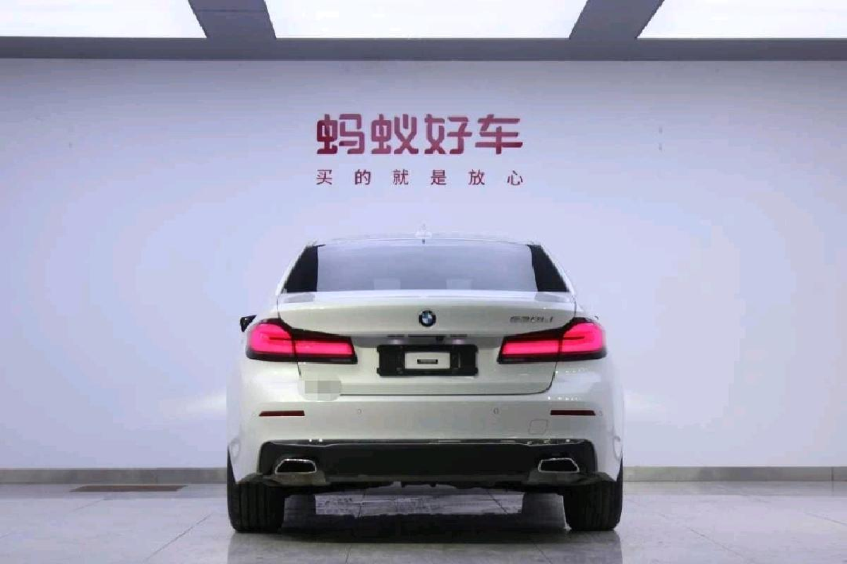 
								BMW 5-serie 2021 full									