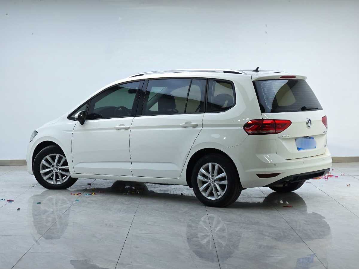 
								Volkswagen Touron 2018 full									