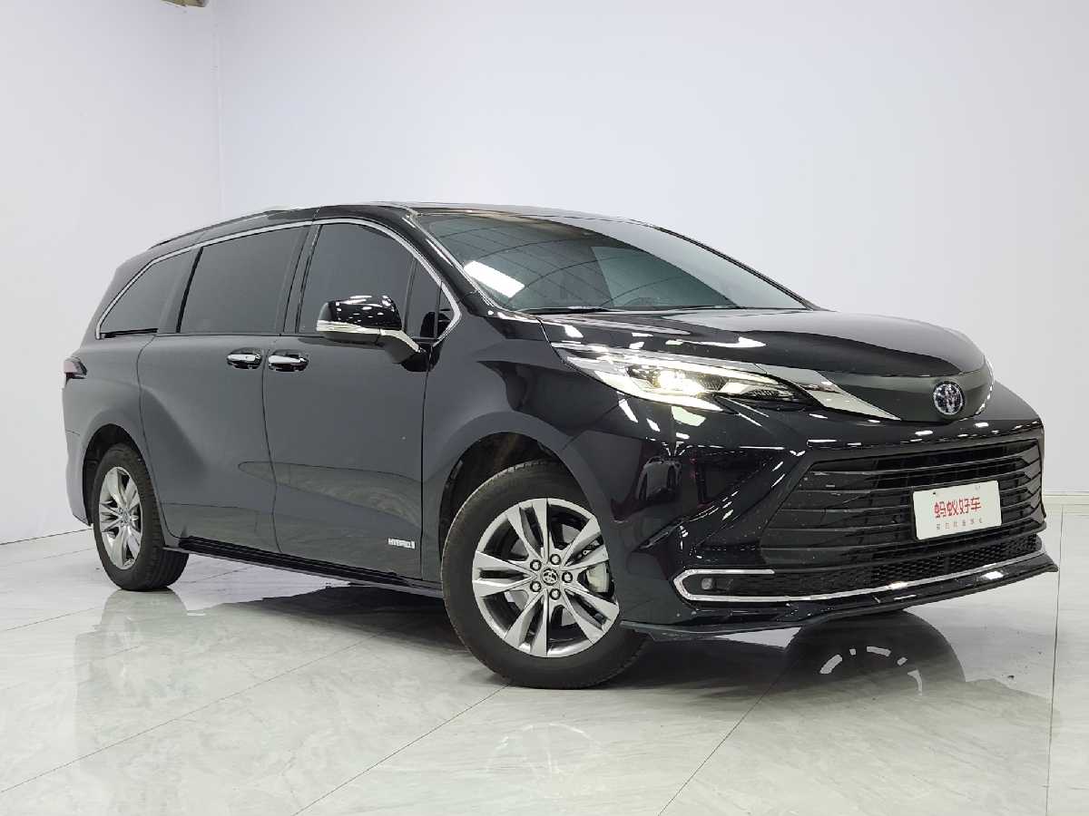 
								Toyota SIENNA 2023 full									