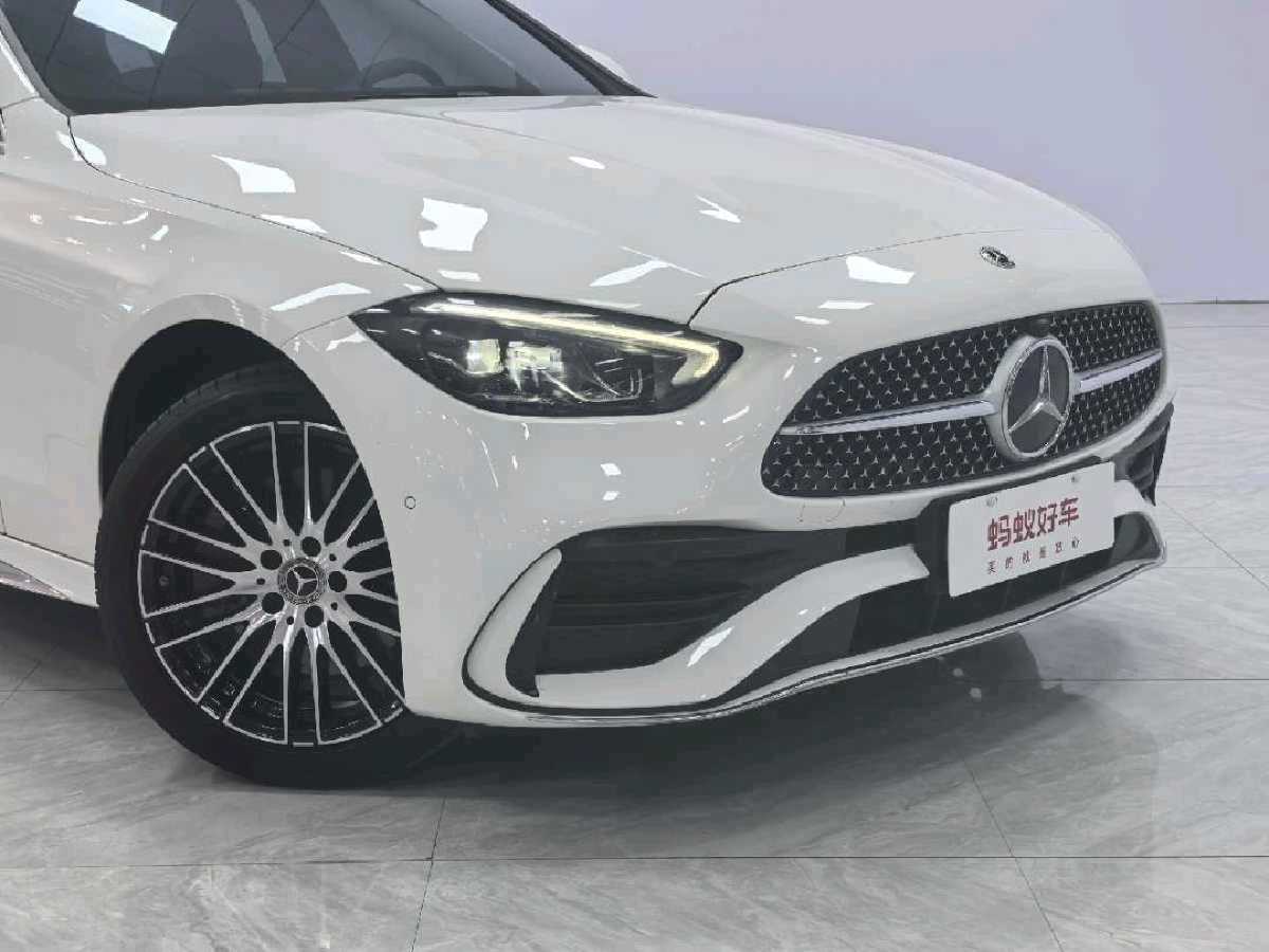 
								Mercedes-Benz C260L 2023 full									