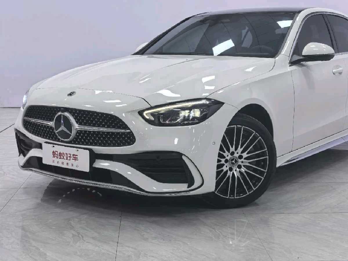 
								Mercedes-Benz C260L 2023 full									