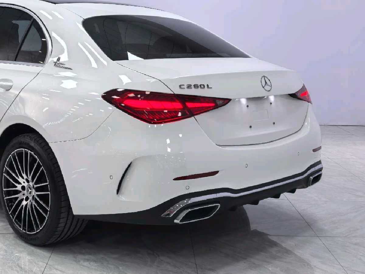 
								Mercedes-Benz C260L 2023 full									