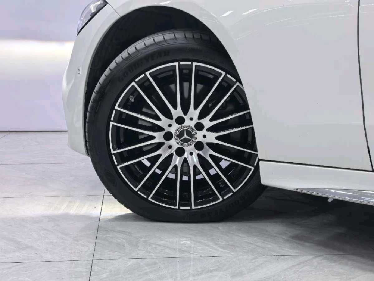 
								Mercedes-Benz C260L 2023 full									